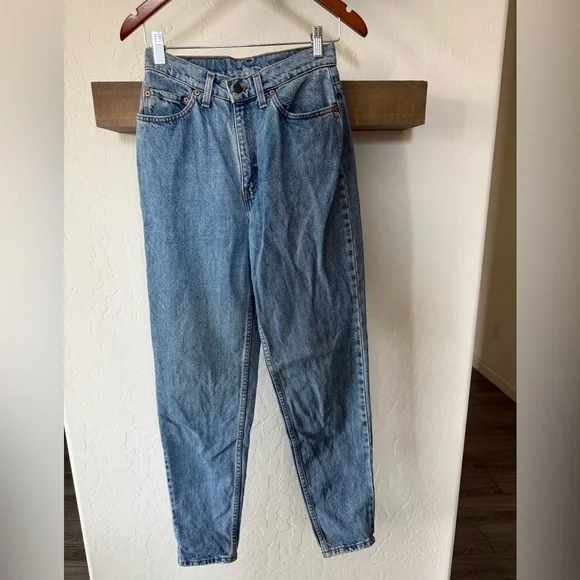 Vintage Levi’s|Women’s high rise mom jeans,slim/barrel skinny style•••Size 9 - Picture 2 of 14